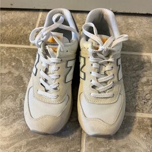 New Balance by Calia